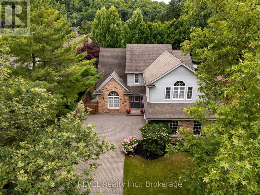 78 Sovereign Drive — photo 4 of 40