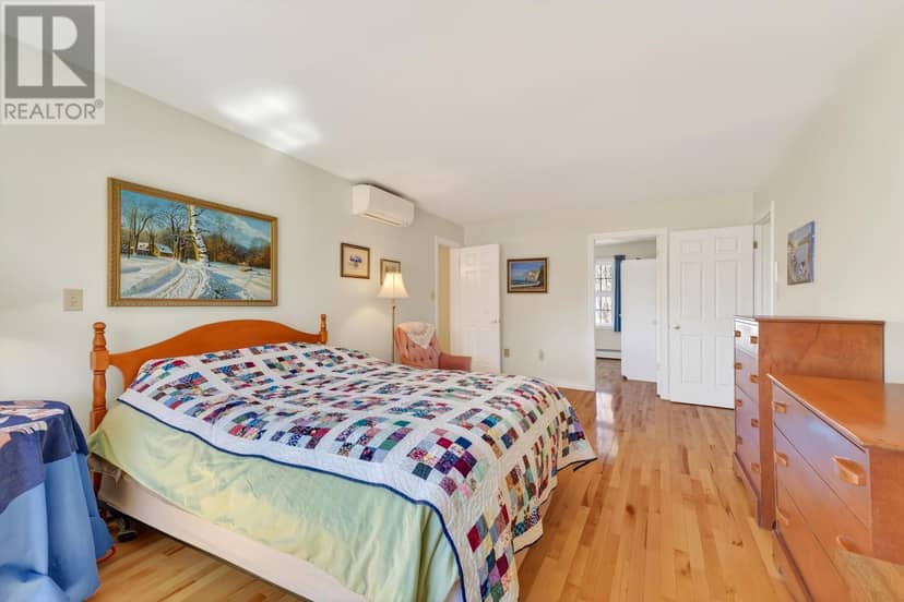 20 Johnson Avenue — photo 15 of 40