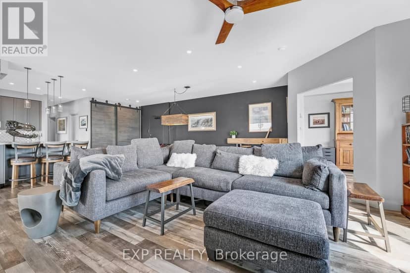 1502 - 65 Ellen Street — photo 13 of 40