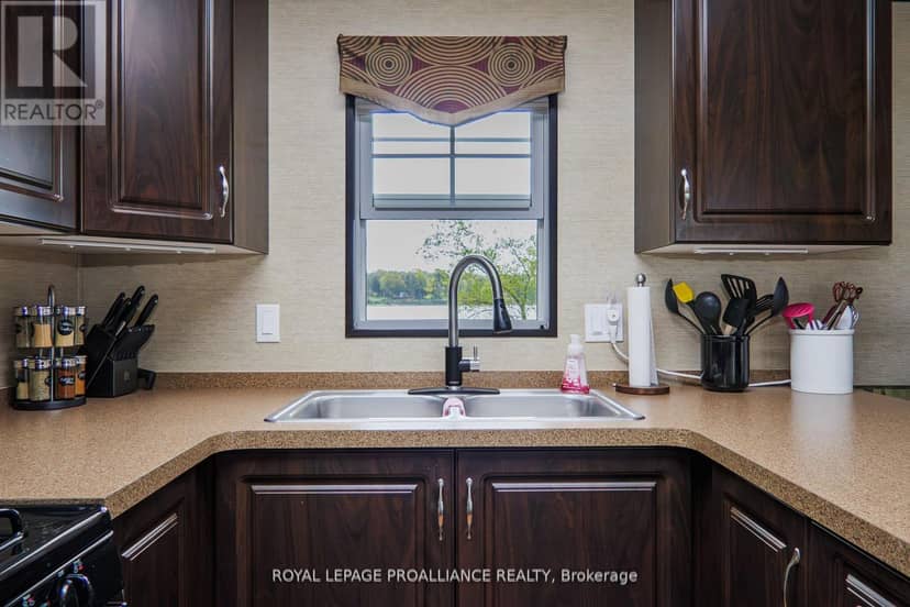 486 Cty Rd 18- 64 Cherry Beach Lane, Prince Edward County, photo 6