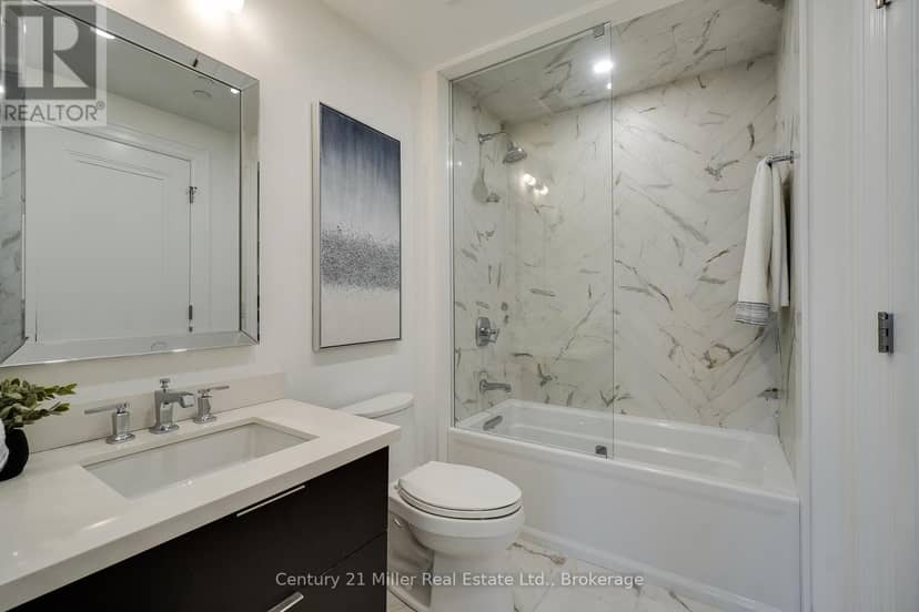 802 - 2060 Lakeshore Road — photo 19 of 36