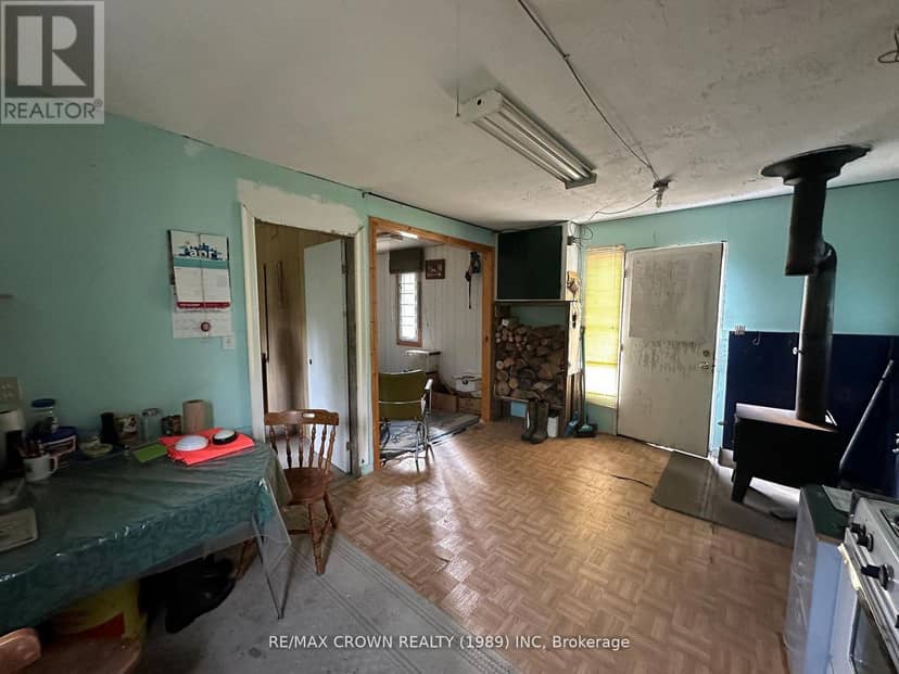 212 Weiler Line — photo 11 of 21