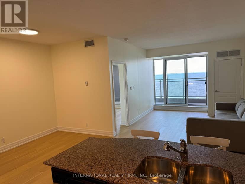504 - 699 Aberdeen Boulevard — photo 14 of 35