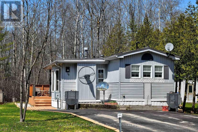 18 Prince Charles Avenue — photo 1 of 40