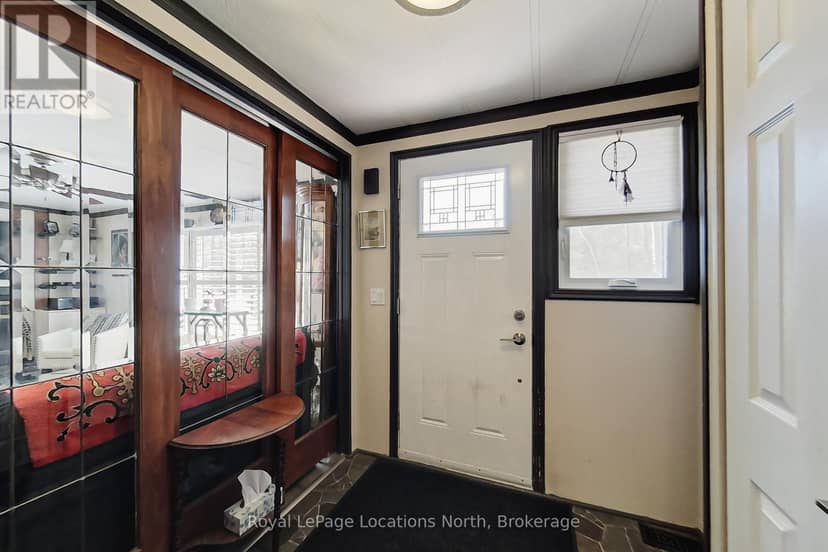 18 Prince Charles Avenue — photo 29 of 40
