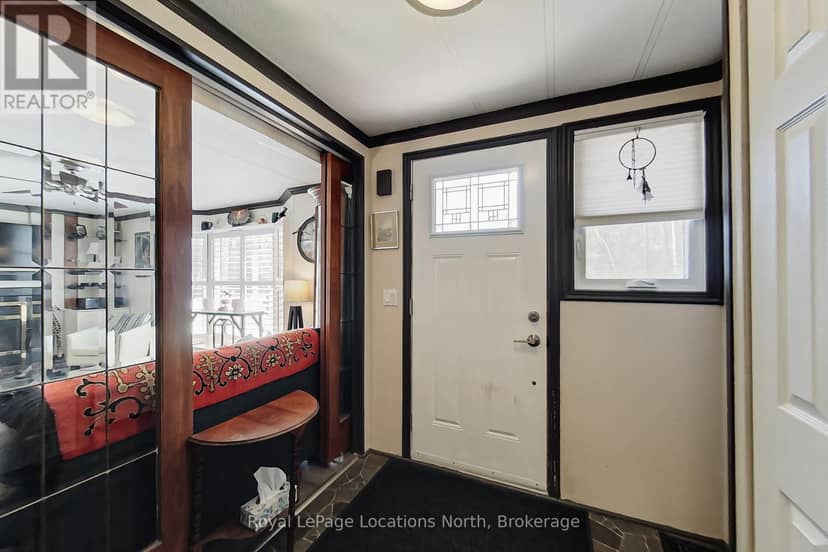 18 Prince Charles Avenue — photo 30 of 40