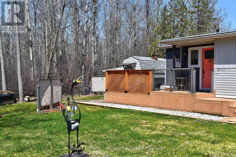 18 Prince Charles Avenue — photo 4 of 40