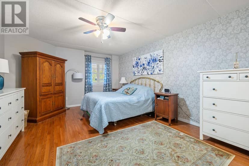 45 - 2737 King Street E — photo 10 of 40