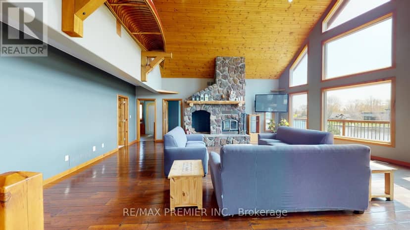 31 Paradise Boulevard — photo 8 of 16
