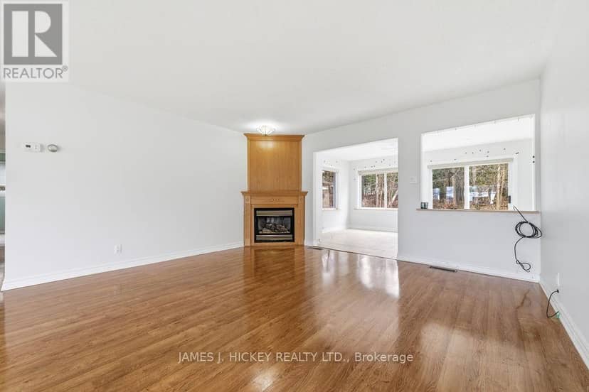96 Glendale Avenue — photo 12 of 40