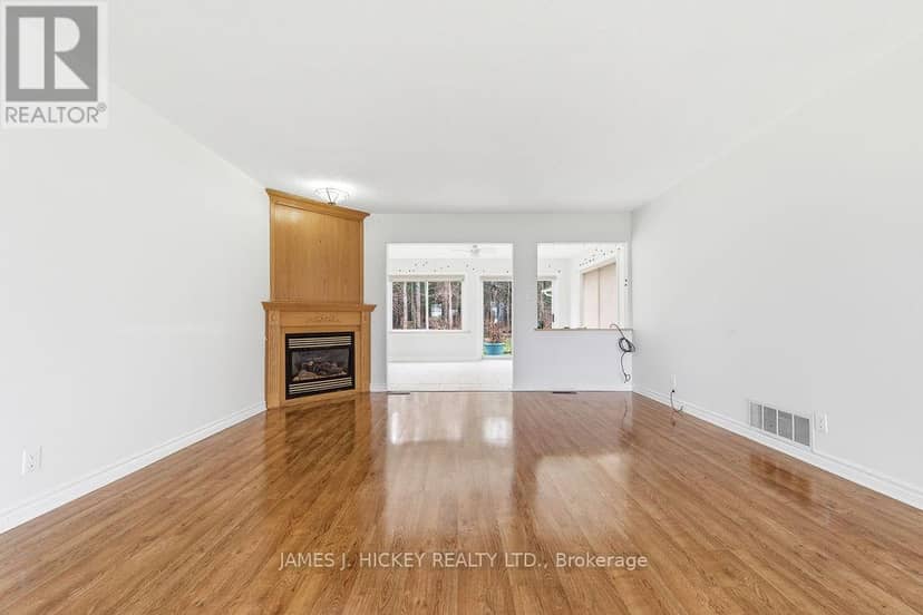96 Glendale Avenue — photo 13 of 40