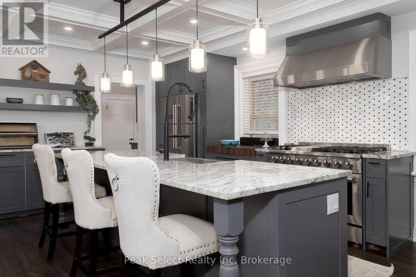 382 Queen Street E — photo 16 of 40
