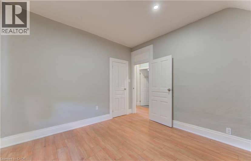 138 COURTLAND Avenue E — photo 13 of 26