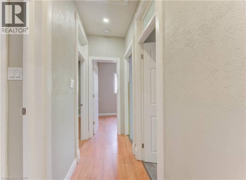 138 COURTLAND Avenue E — photo 16 of 26