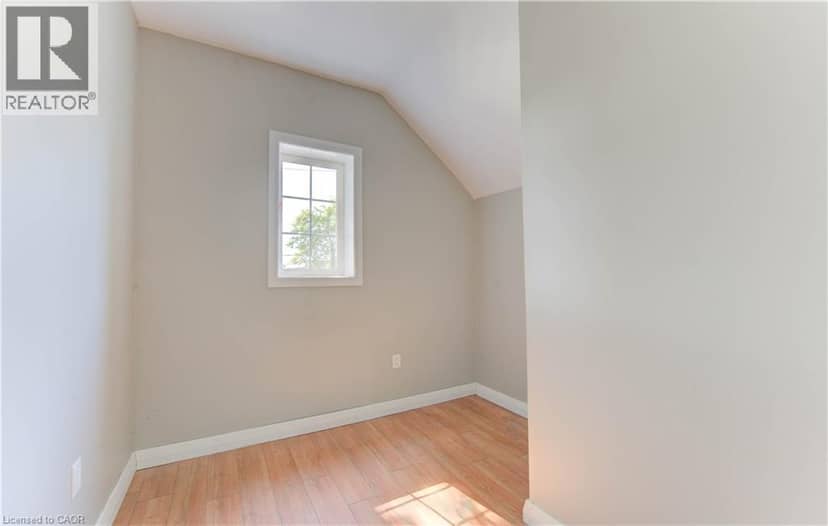 138 COURTLAND Avenue E — photo 18 of 26