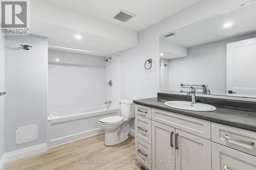 13 - 275 James Street S — photo 36 of 40