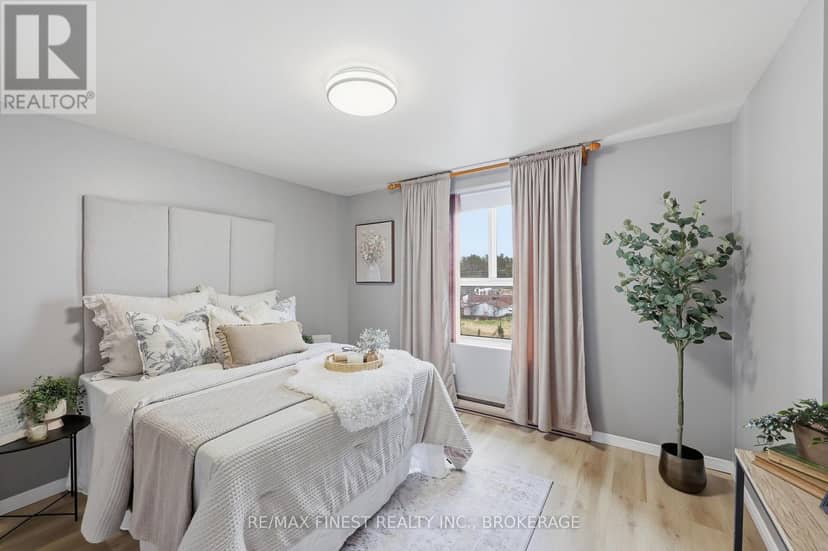 407 - 334 Queen Mary Road — photo 32 of 40