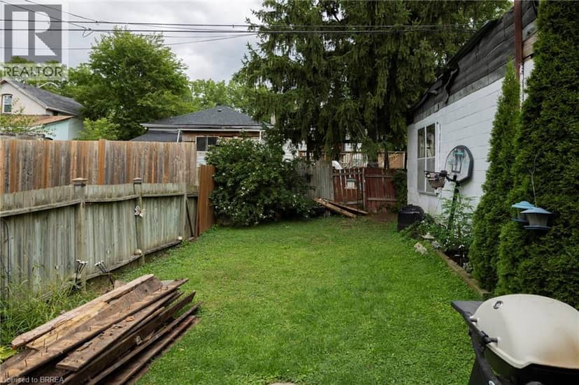 20 SUPERIOR Street — photo 3 of 4