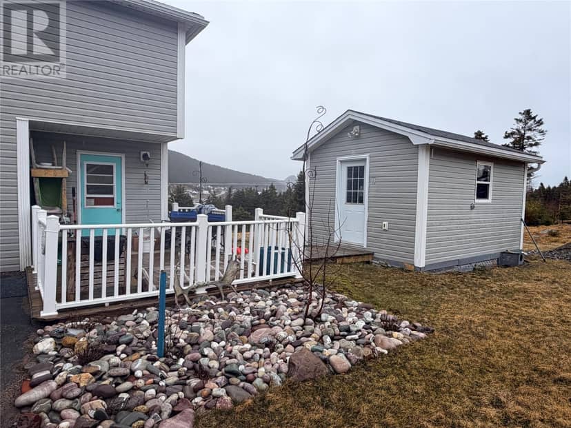 11 Southern Cove Road — photo 4 of 40