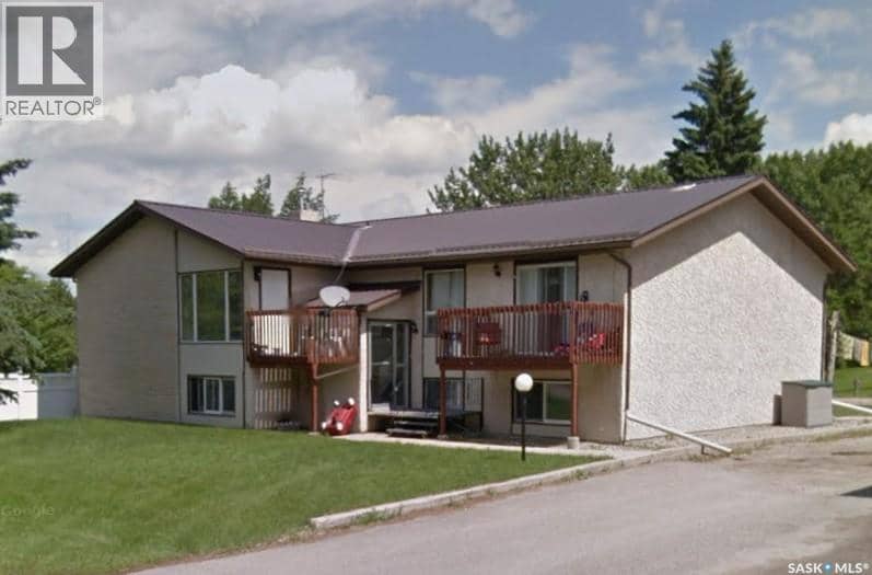905 Gambetta STREET, Whitewood