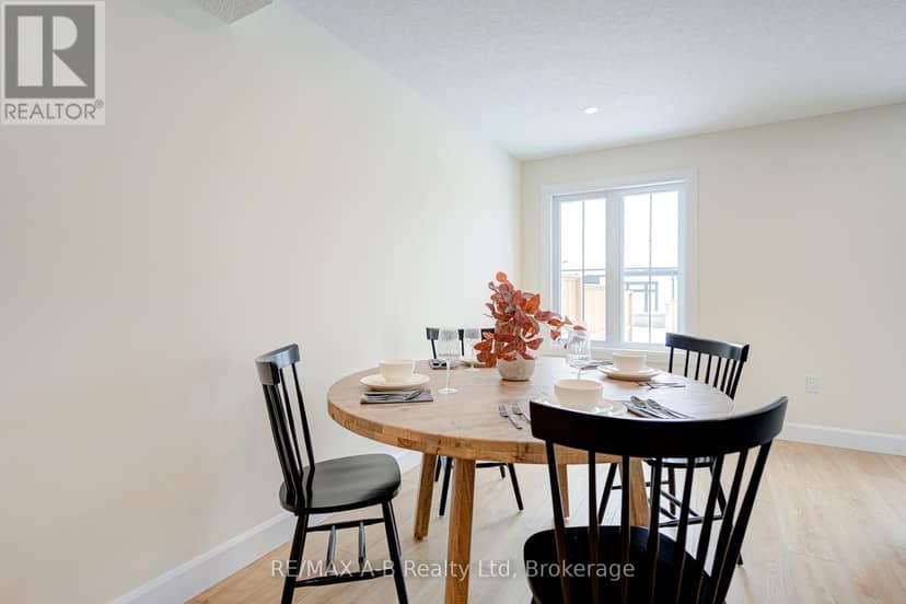 Listing 29686848 — photo 10 of 28