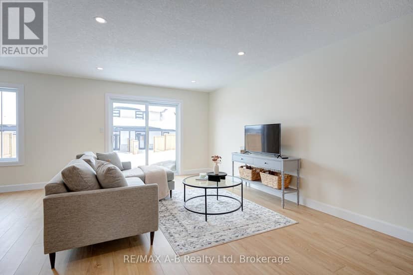 Listing 29686848 — photo 14 of 28