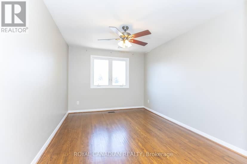 16 Gambello Crescent — photo 22 of 40