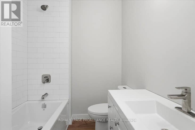 530 Addington Rd 5 — photo 17 of 35