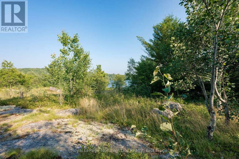 22 Martin Lane — photo 16 of 25