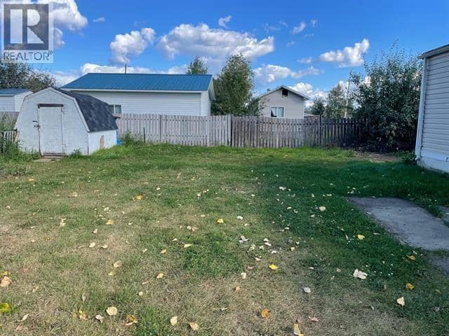 5256 42 STREET, Fort Nelson, photo 2