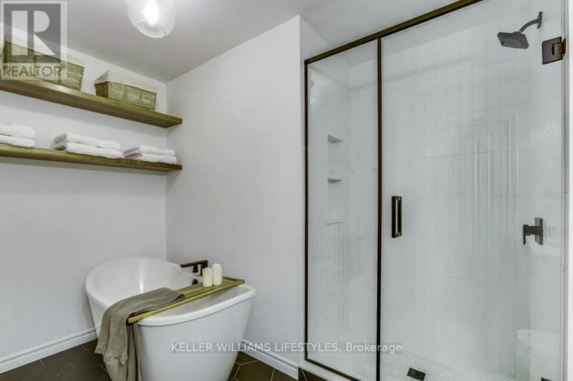 2090 Denview Avenue — photo 32 of 40