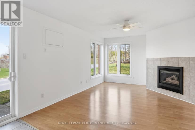 112 - 1101 Clement Street, Hawkesbury, photo 8
