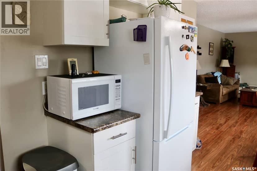 105 Garry STREET — photo 9 of 40