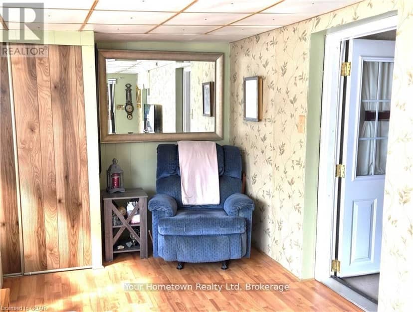 204 Beach Road — photo 6 of 18
