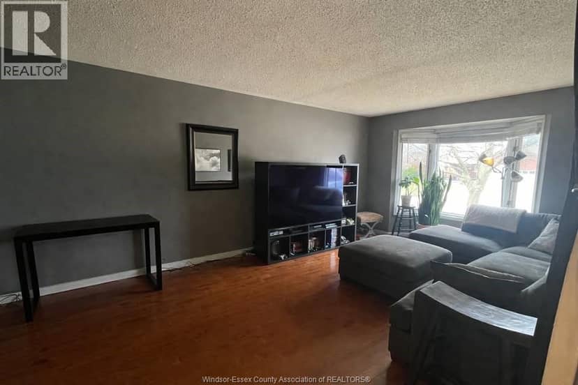 555 Jeffreybrook Drive — photo 5 of 20