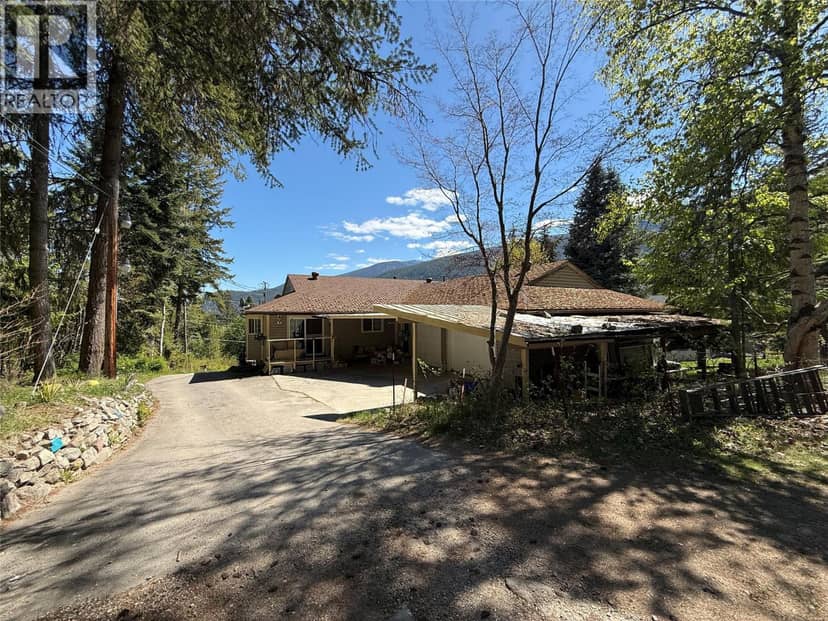 3461 Bodard Road, Nelson, photo 6
