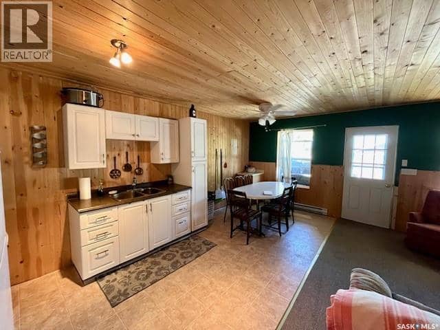 Cabin 94 at Clearwater Regional Park, Lacadena Rm No. 228, photo 7