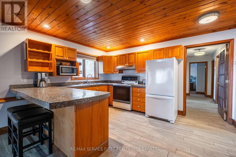 13 Pheasant Lane — photo 29 of 40