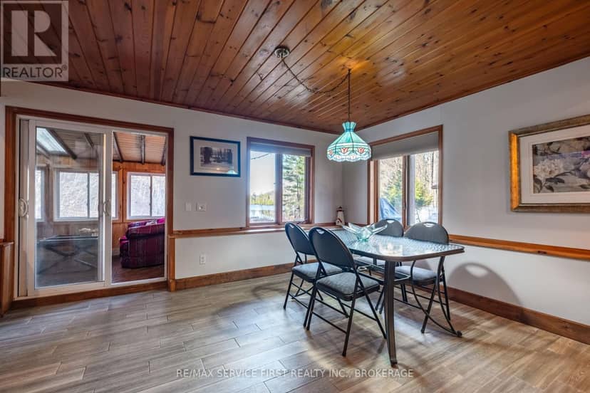 13 Pheasant Lane — photo 33 of 40