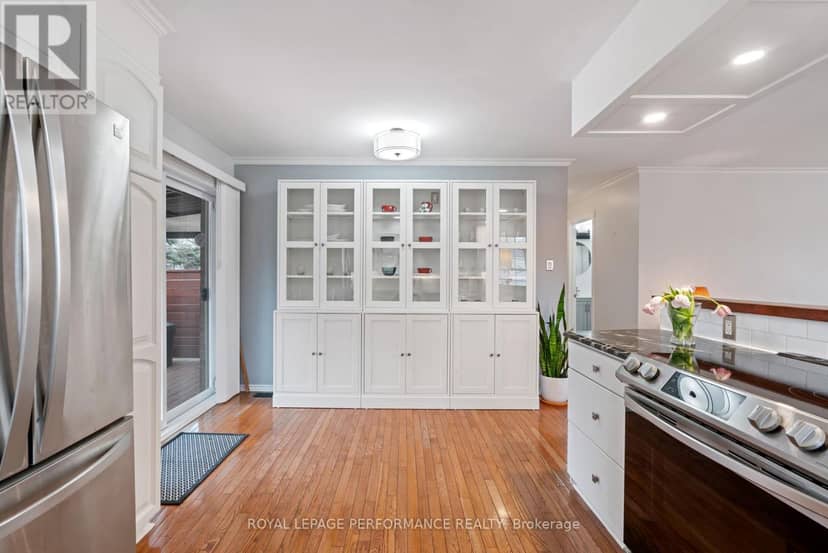 6263 Macdonald Court — photo 11 of 26