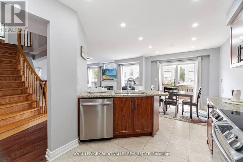 12 Greenhalf Drive — photo 16 of 40