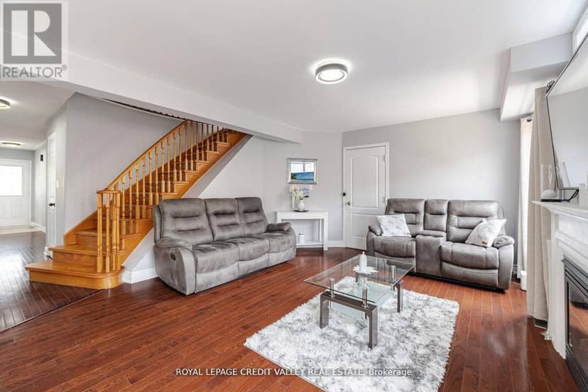 12 Greenhalf Drive — photo 19 of 40