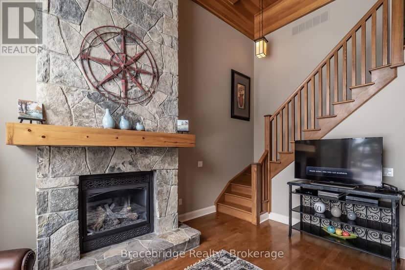 Carling 10 W3 - 3876 Muskoka Rd 118 Highway W, Muskoka Lakes, photo 7