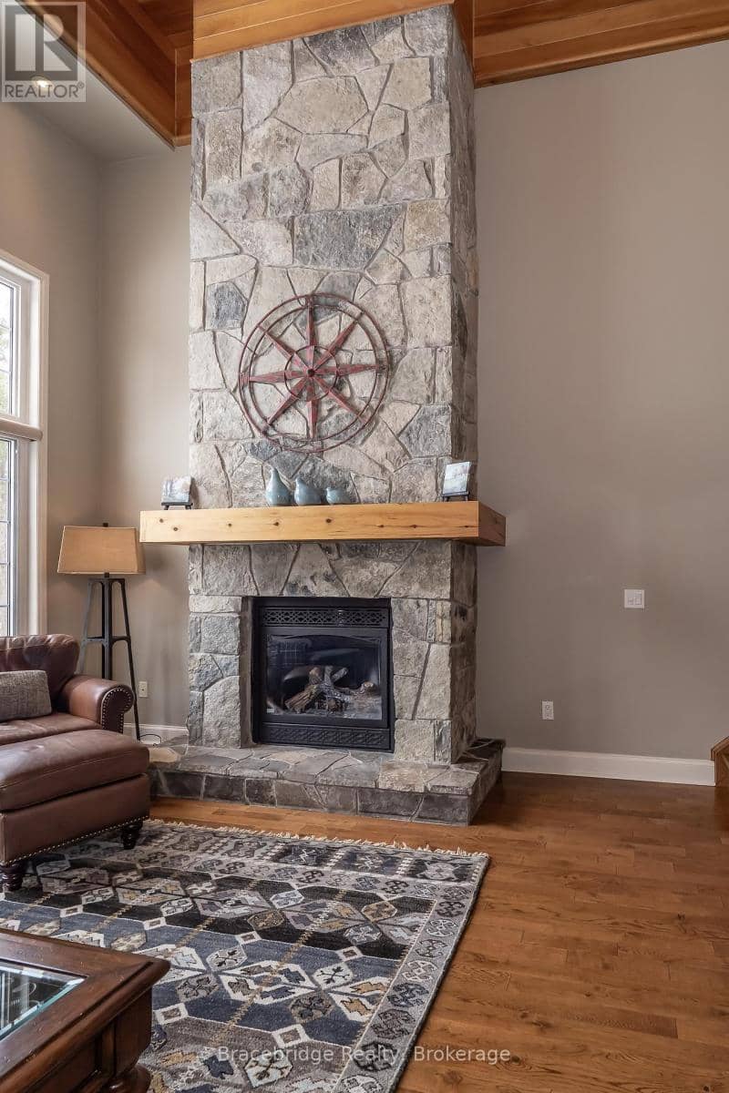 Carling 10 W3 - 3876 Muskoka Rd 118 Highway W, Muskoka Lakes, photo 8