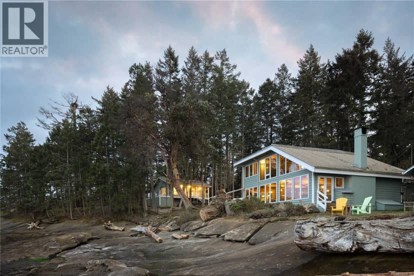 281 Bellhouse Rd, Galiano Island