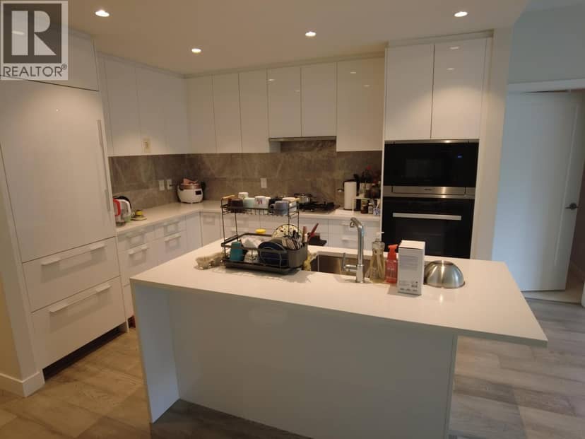 1105 5608 BERTON AVENUE, Vancouver, photo 2