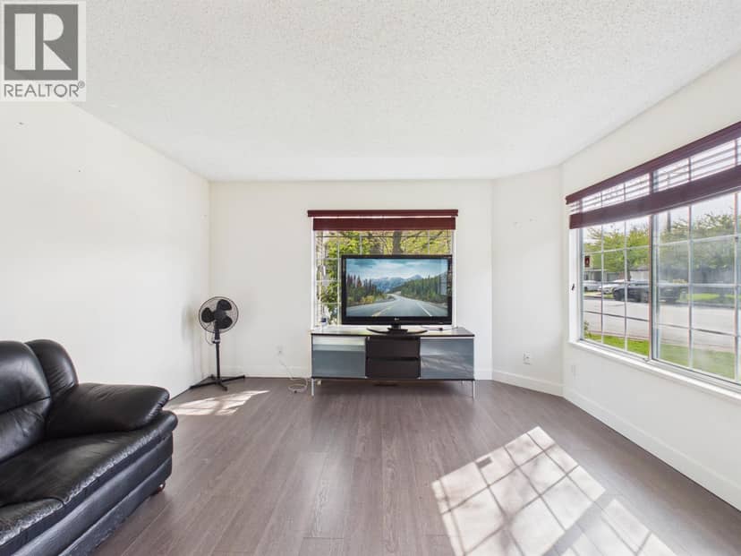 6220 LYNAS LANE, Richmond, photo 2