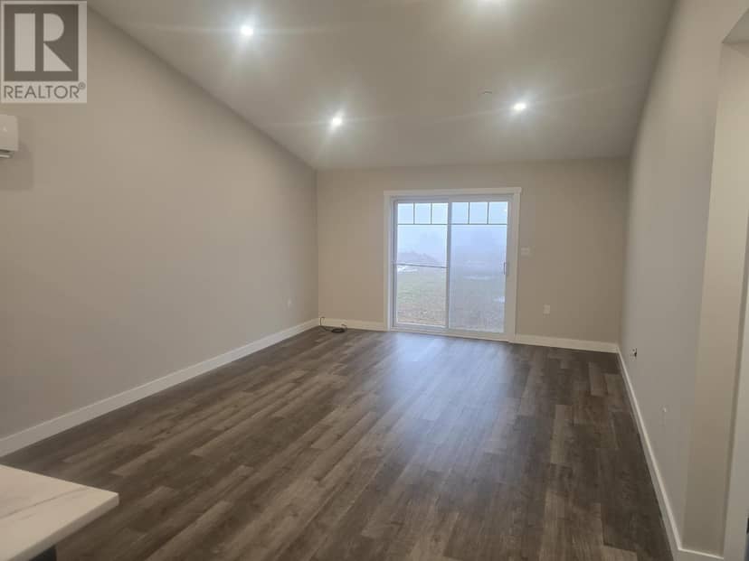 5-7 MAPLES Lane — photo 2 of 15