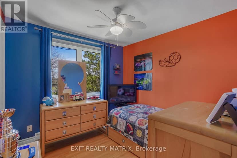 630 Thorne Street — photo 21 of 37