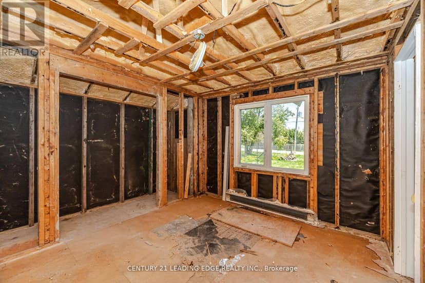 2678 25th Side Road — photo 12 of 27